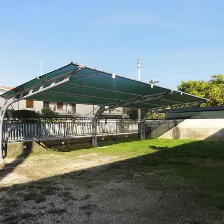 아파트 In 35834 *